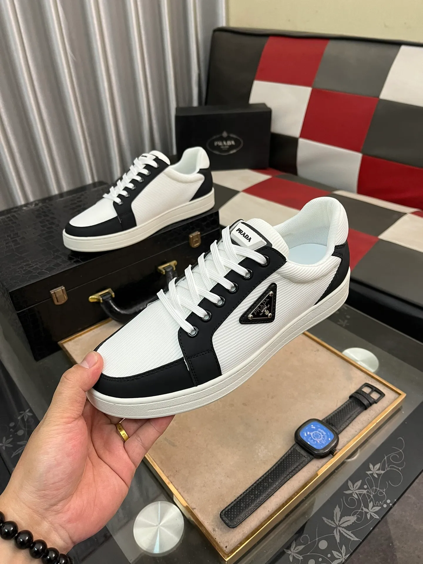 Men's shoes 💰420⌚️⌚️【PRADA】Prada - High-end quality casual sports shoes - Upper: calf leather shoe body with branded metal fasteners, - Inner lining: breathable leather lining - Outsole: ultra-light TPU foam·rubber; molded outsole -Super high quality control·Fine workmanship: highlighted (high-end·luxury·grade) -Size: 38-443️⃣Colors available